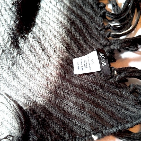 🧣Stunning Incredibly Soft Vintage Jacob & Co Acrylic Wool Cozy Scarf🧣 - Picture 13 of 16
